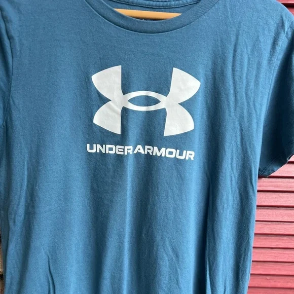 Women’s under armour loose fit blue medium t shirt - Picture 2 of 5